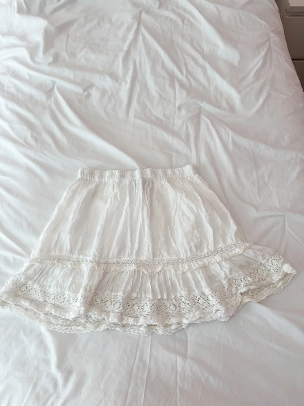 Angie White Embroidered Ruffle Skirt Size Small